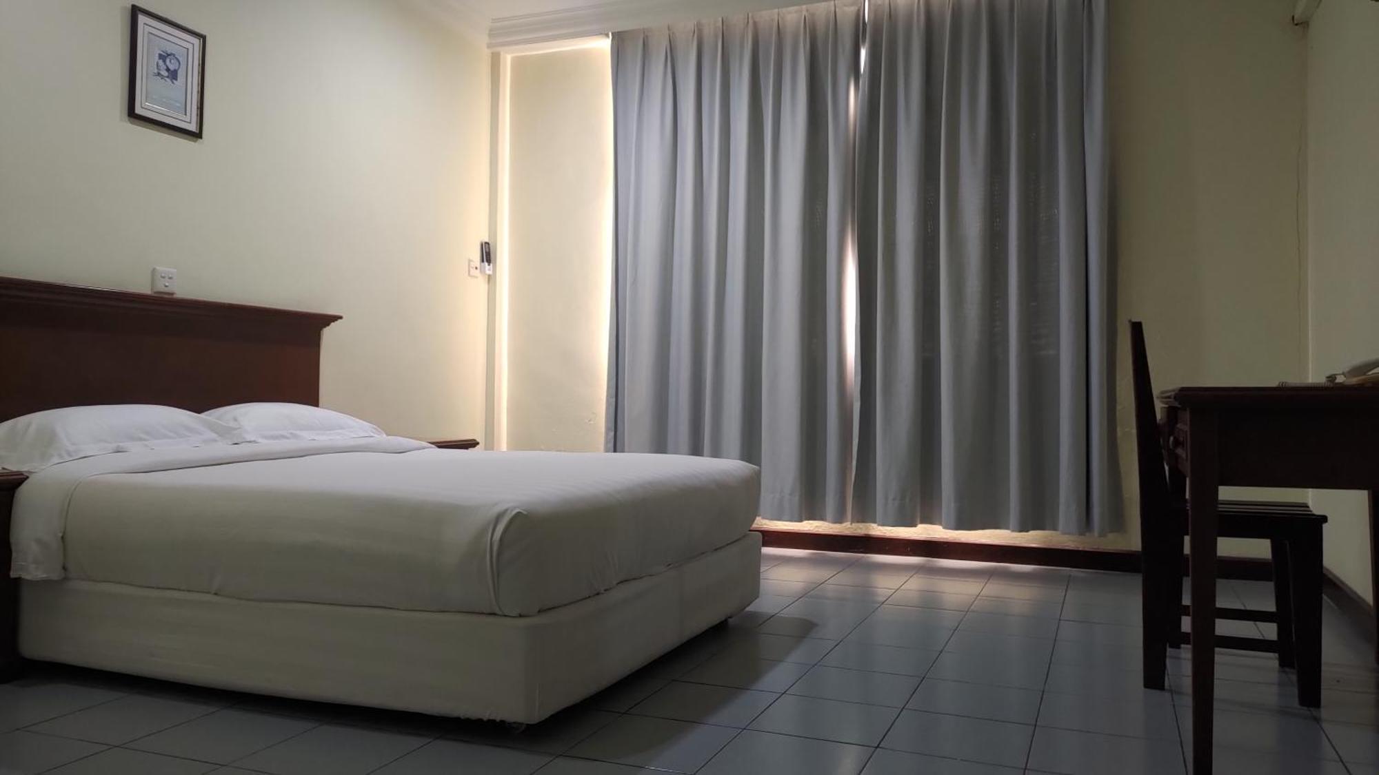 The Upper Deck Hotel Kudat Exterior foto